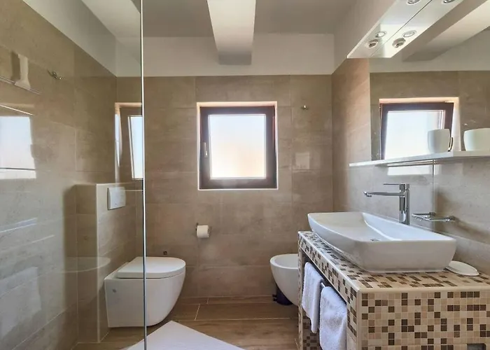 Holiday home Kascuni A2 *